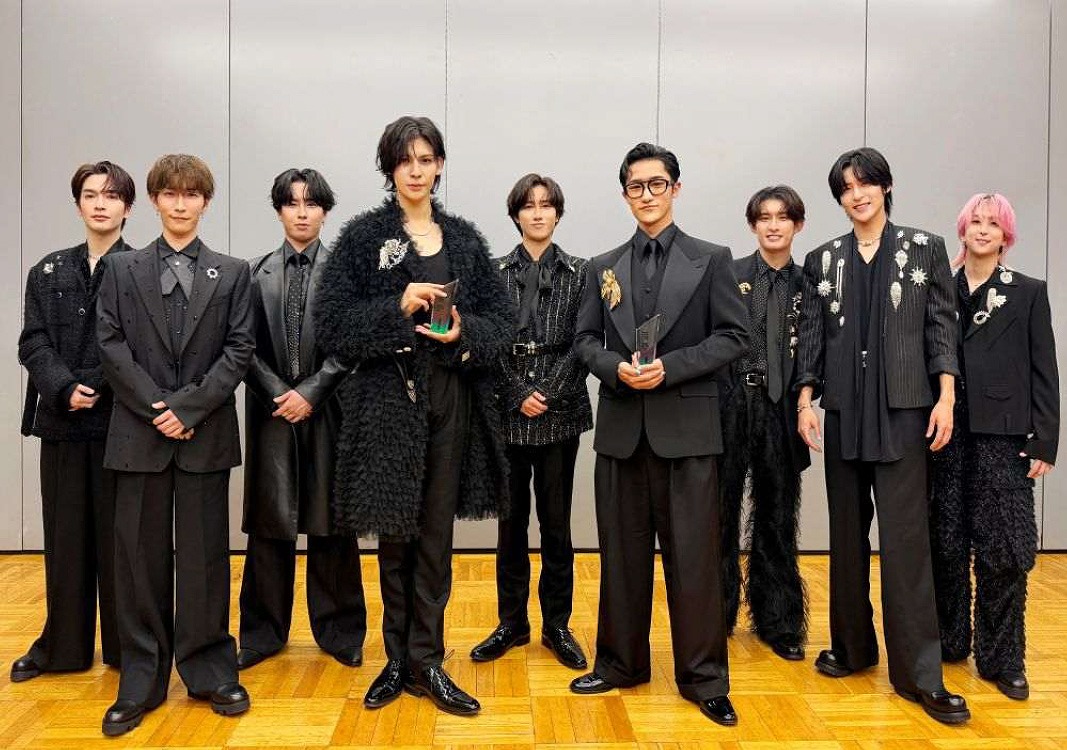 Snow Man「Hot Albums」で首位。通算3回史上初！ ビルボードジャパン